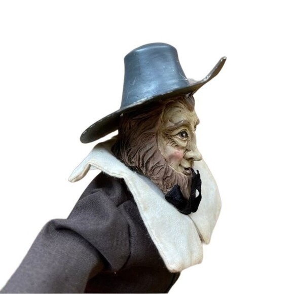 Lynn Haney Holiday Collection Thanksgiving Pilgrim Man Figurine Pumpkin Fall - Picture 11 of 12